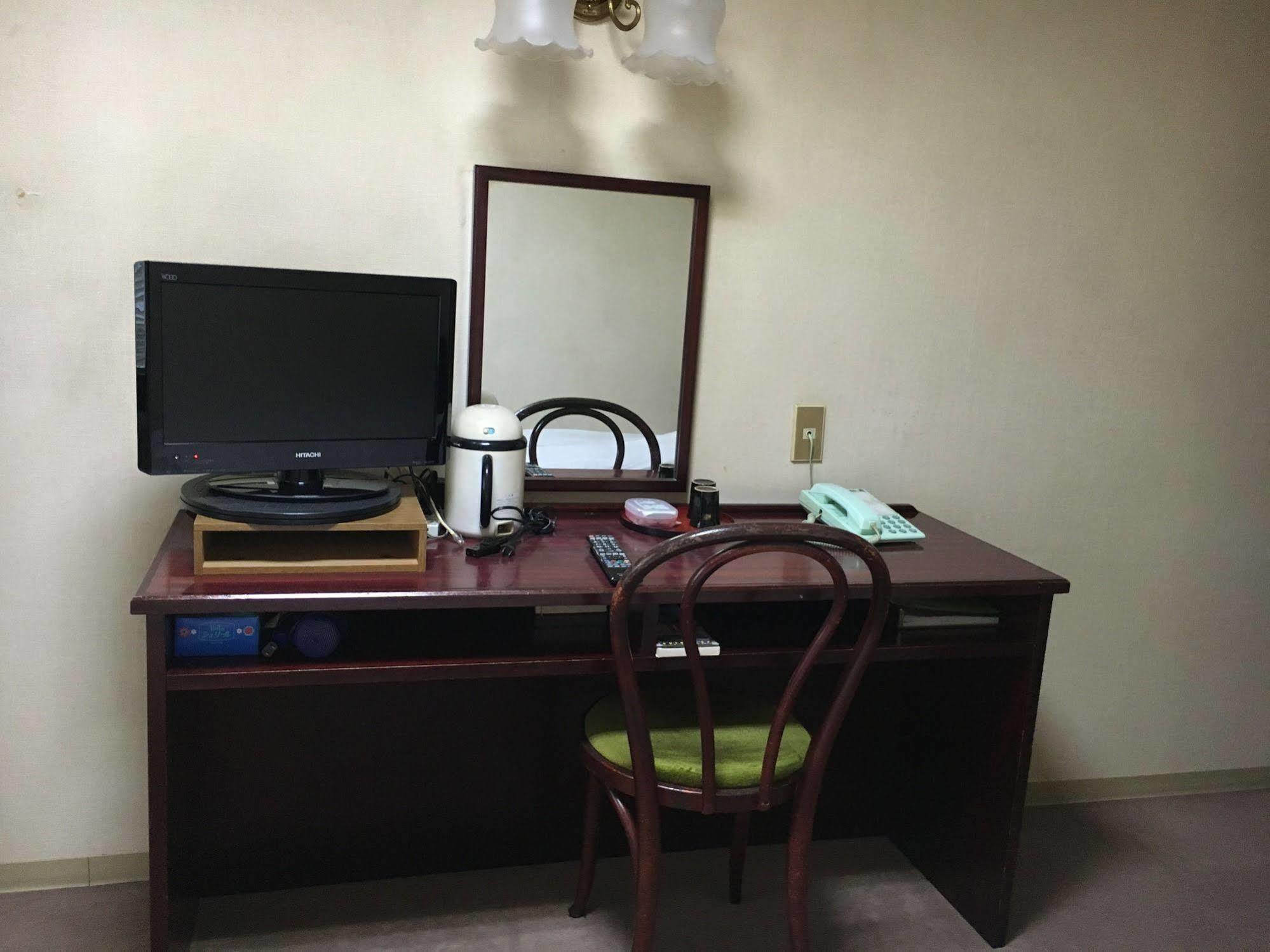 Aoi Business Hotel Fukuyama Bagian luar foto